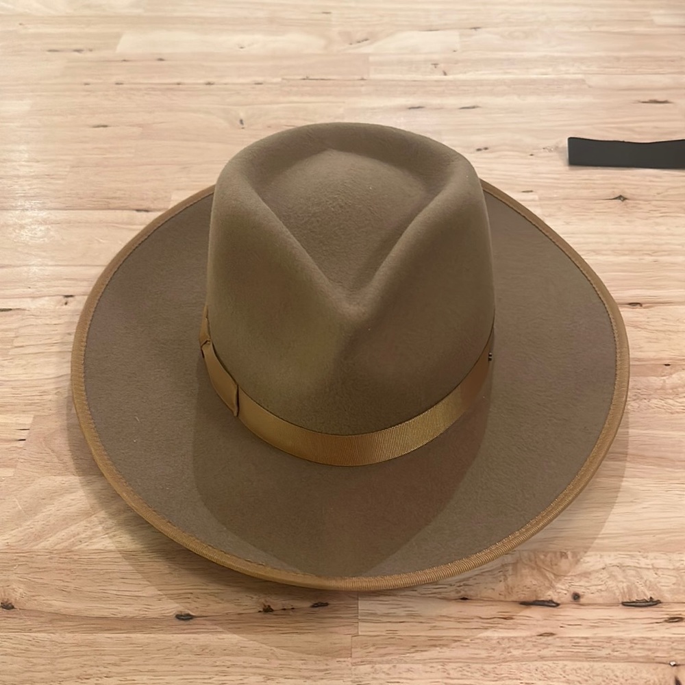 Gigi pip hat